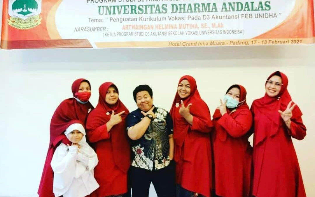 Workshop Revisi Kurikulum